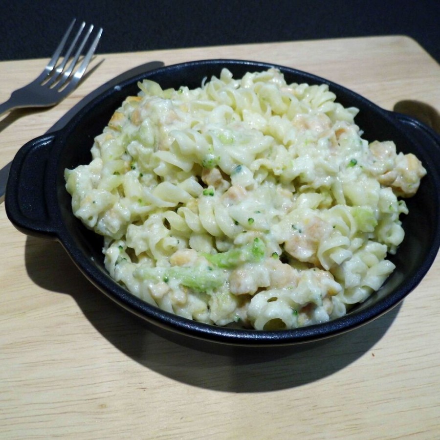 Kamperen SUMMIT TO EAT | Summit To Eat Salmon And Broccoli Pasta Salmon With Broccoli Diverse